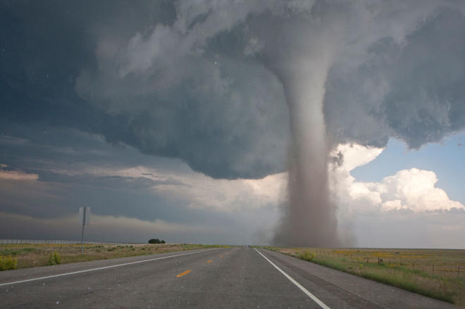 ABŞ-da tornado: 2 nəfər öldü, 6 nəfər yaralandı