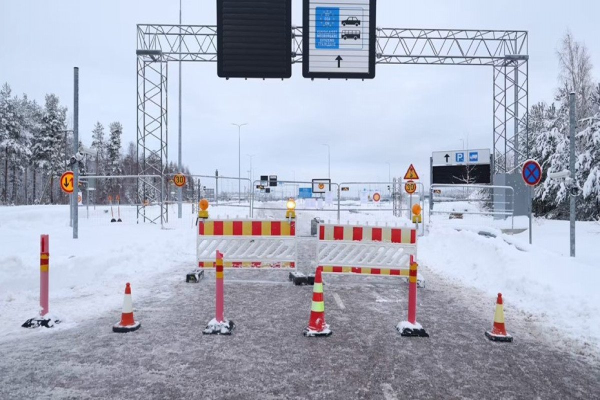 Finlandiya Rusiya ilə sərhədini bağlı saxlayacaq