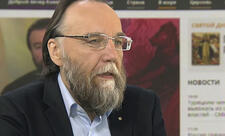 Dugin: Nəhayət, bu iyrənc əsr başa çatdı!