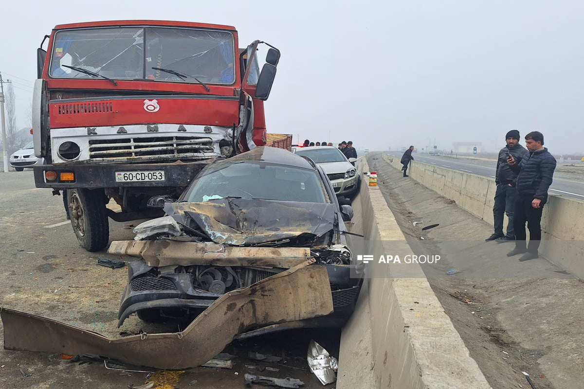 Bakı-Qazax yolunda 6 avtomobil toqquşub, xəsarət alan var - FOTO