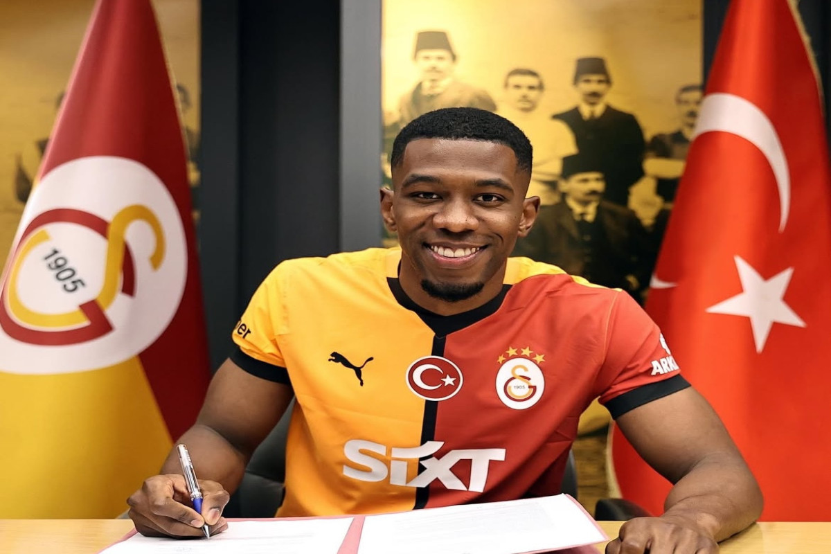 "Qalatasaray" Karlos Kuestanı transfer edib