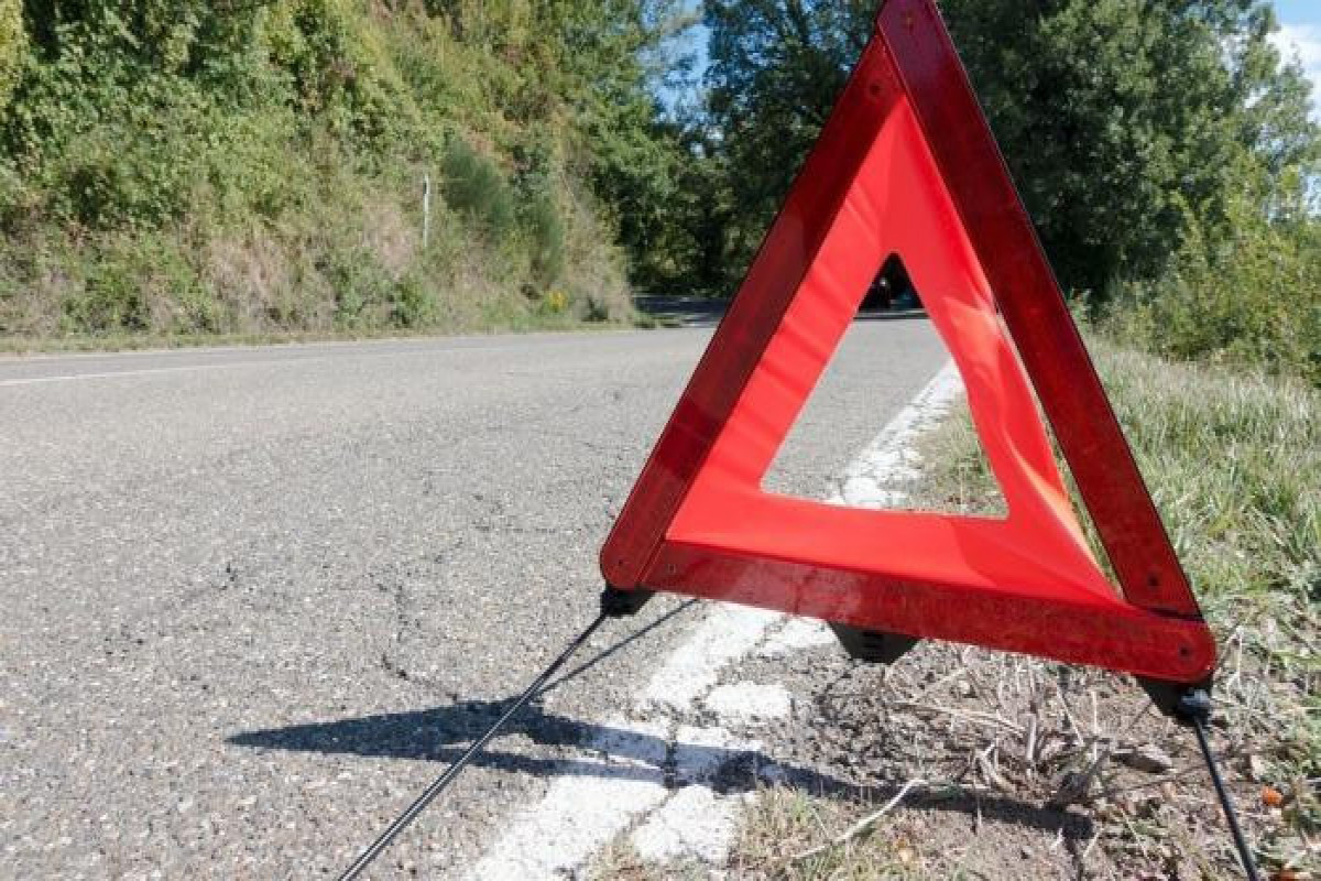 Keşlə bazarının qarşısında yol hərəkəti məhdudlaşdırılır