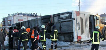 Türkiyədə dəhşətli avtobus qəzası: 4 ölü, 32 yaralı