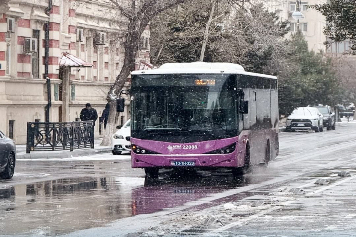 AYNA: Hava şəraiti ilə əlaqədar avtobusların hərəkətində gecikmələr var