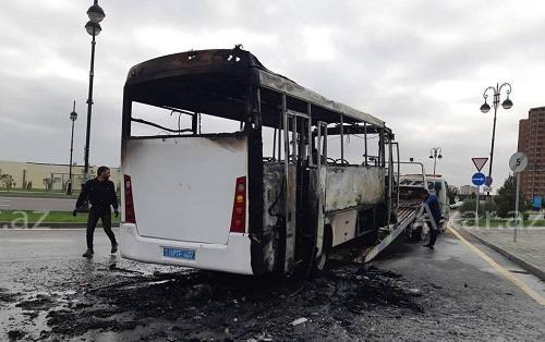 Sumqayıtda avtobusda yanğın - Video