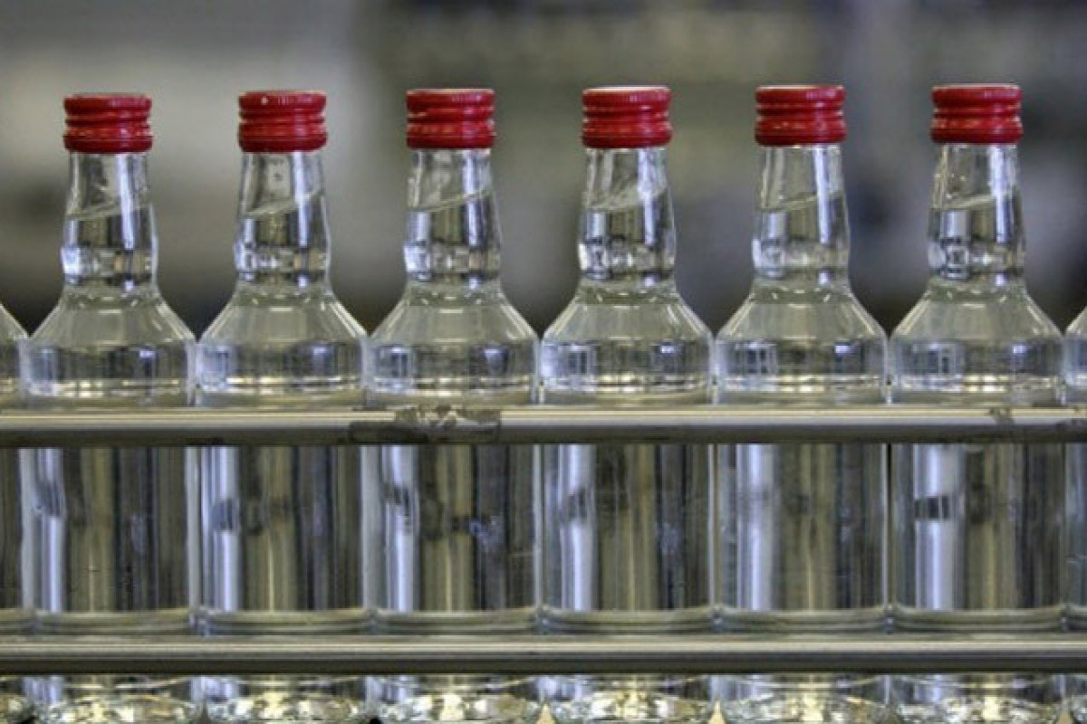 Beyləqanda kişi spirtli içkidən zəhərlənərək ölüb