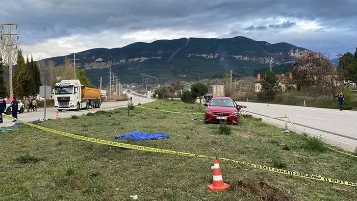 Türkiyədə qəzada bir ailənin 3 üzvü ölüb