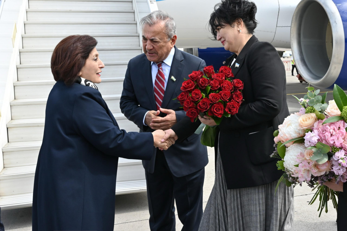 Sahibə Qafarova Özbəkistana işgüzar səfərə gedib