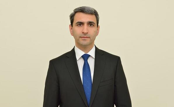 Rövşən Rüstəmov rəisi vəzifəsindən azad etdi