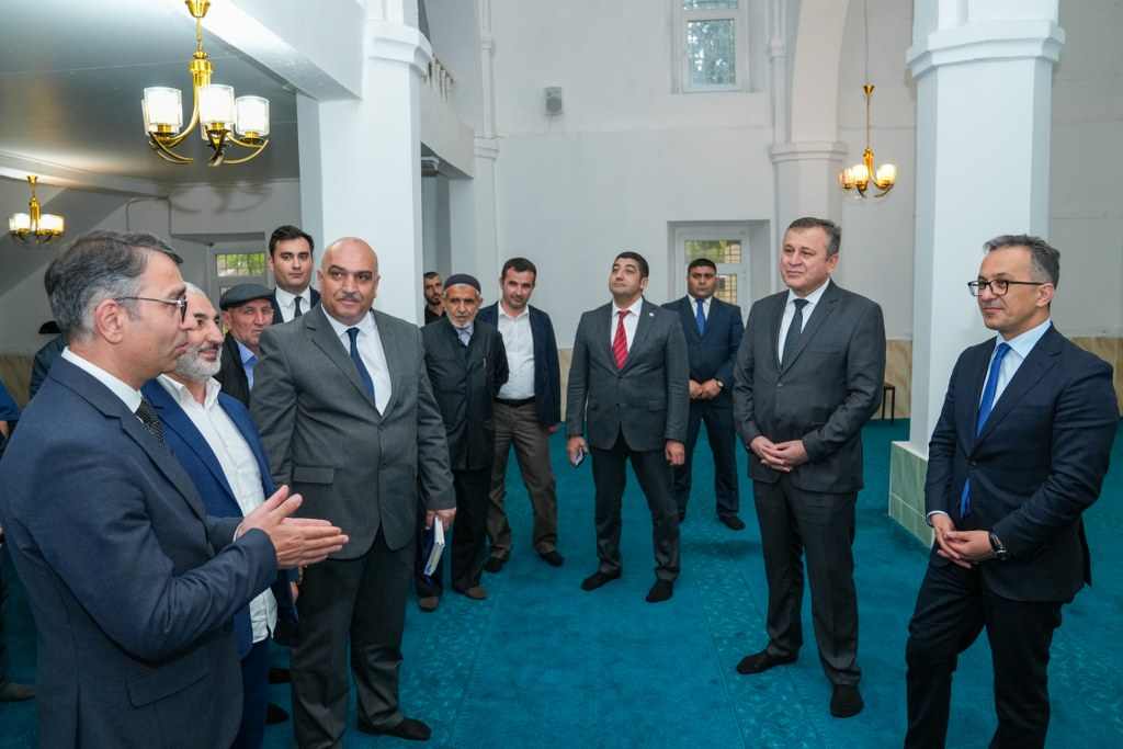 Komitə sədri Zaqatalada məscidləri ziyarət edib