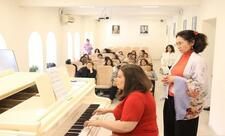 Müəllimlərin attestasiya nəticələrinə uyğun təlimlər başladı