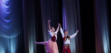 Beynəlxalq Rəqs Günü münasibətilə Azərbaycan Dövlət Akademik Musiqili Teatrında akademiyanın orta ixtisas təhsil pilləsinin buraxılış-hesabat konserti keçirilib