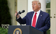Donald Tramp I və II Dünya müharibələrində Qələbə günü təsis edib