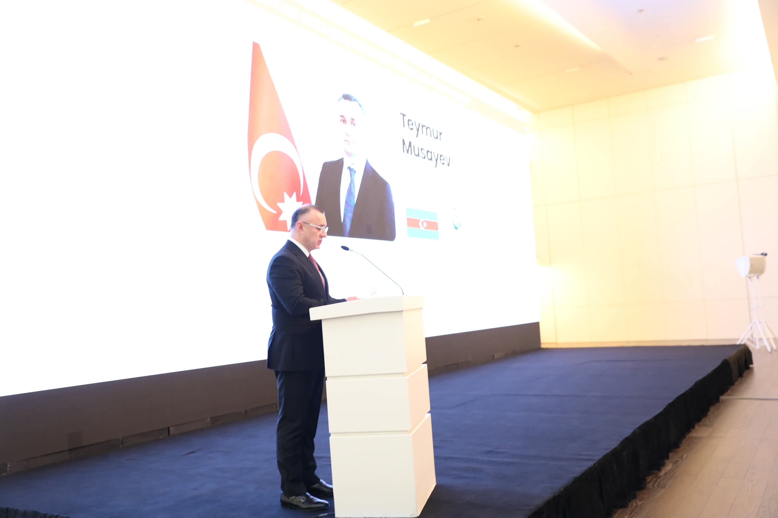 “ATU-nun əczaçılıq fakültəsi aparıcı elmi tədqiqat mərkəzinə çevrilib”