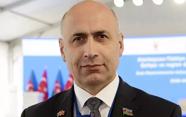 Azər Badamovun Rusiyaya buraxılmamasının səbəbi açıqlanıb