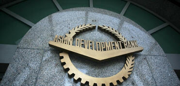 ADB: Azərbaycanda son illər 1,5 mln. insan bank xidmətlərindən istifadəyə başlayıb