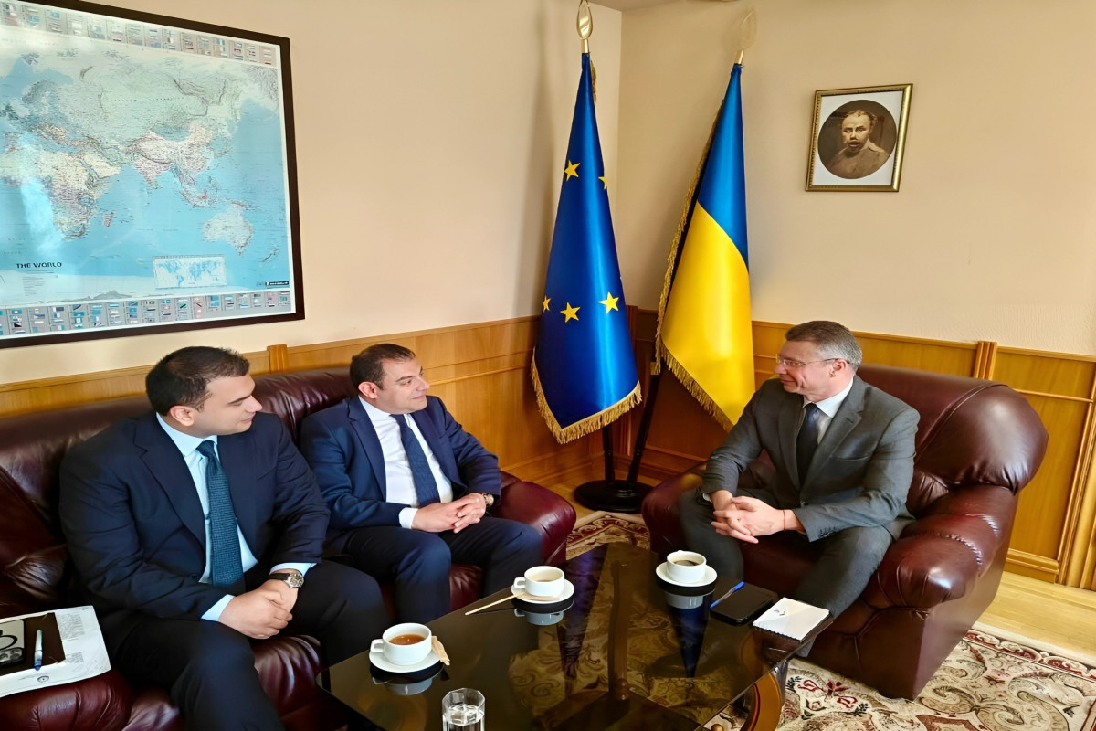 Ukrayna-Azərbaycan konsulluq məsləhətləşmələrinin gündəliyi müzakirə olunub