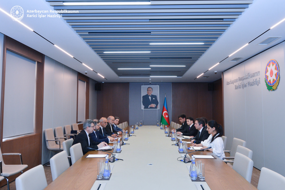 Azərbaycan və İran XİN başçıları müavinləri regional və qlobal məsələlər ətrafında müzakirə aparıblar