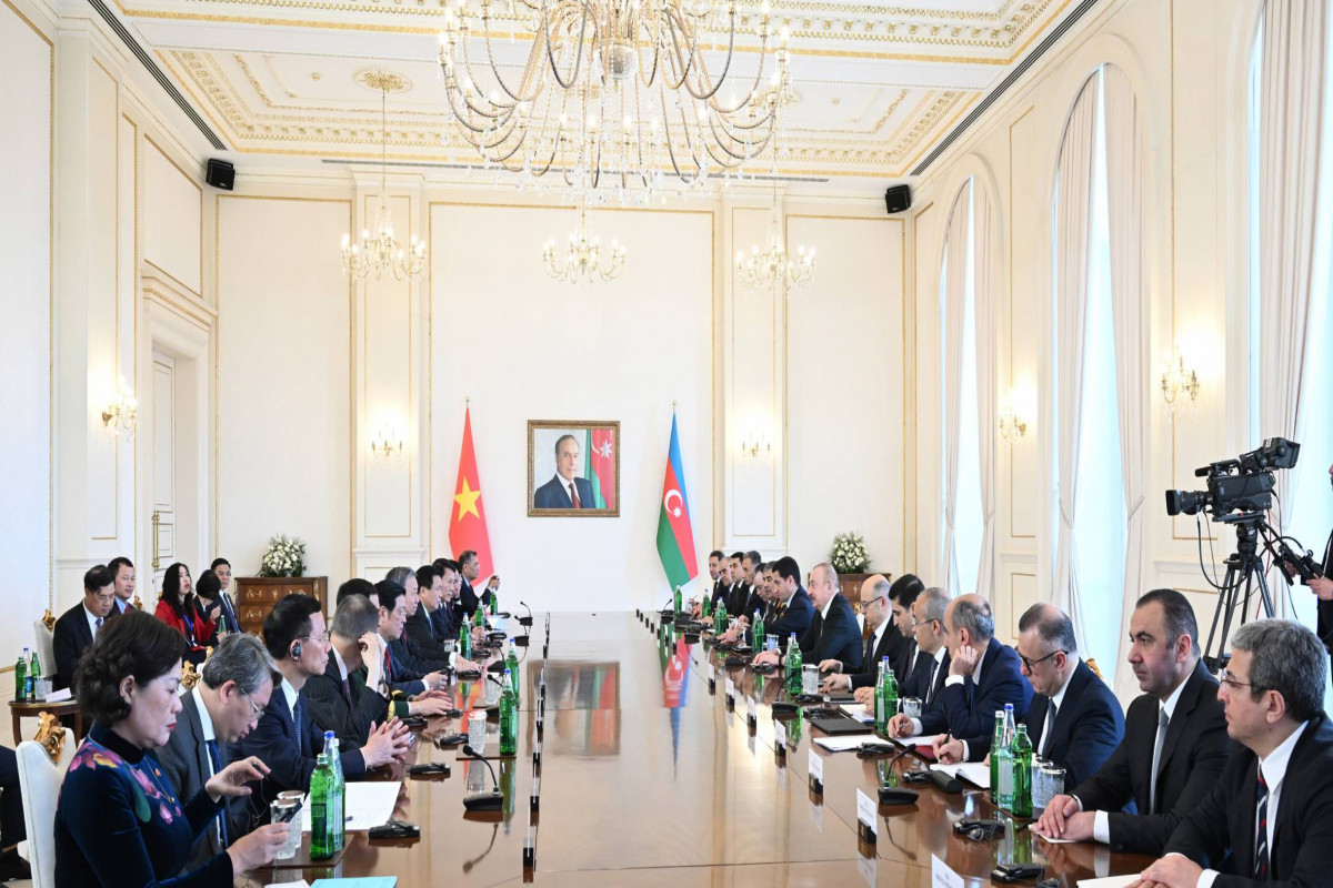 Azərbaycan Prezidentinin Vyetnam Kommunist Partiyası MK-nın Baş katibi ilə geniştərkibli görüşü keçirilib - YENİLƏNİB-1