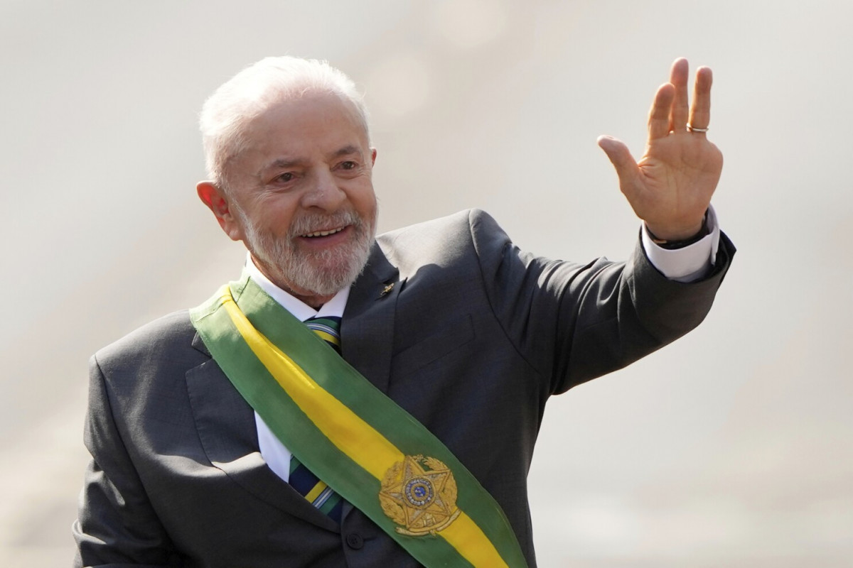 Braziliya prezidenti Qələbə paradında iştirak məqsədilə Moskvaya yola düşüb