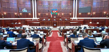Milli Məclisin Heydər Əliyevə həsr olunmuş xüsusi iclası başlayıb