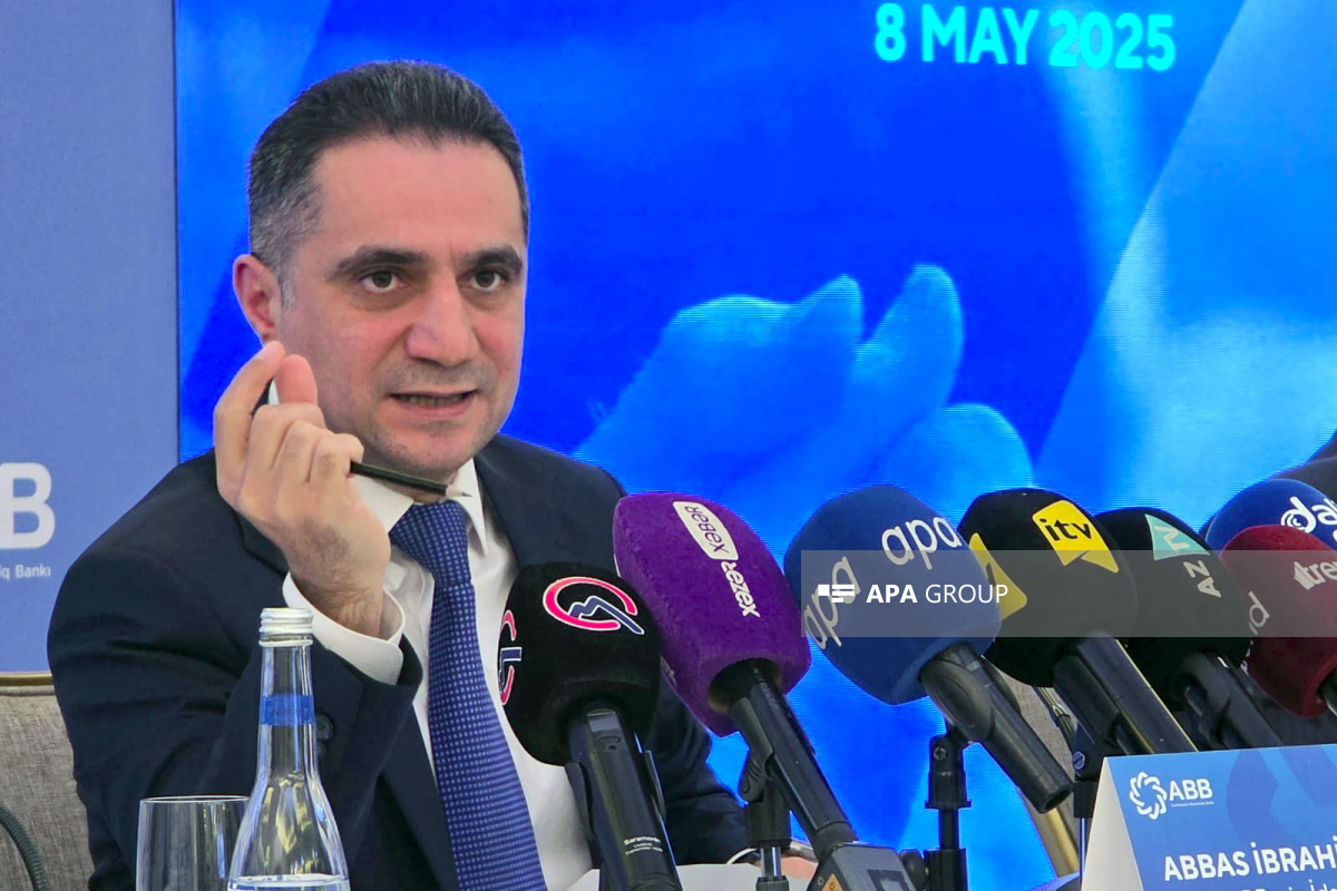 Abbas İbrahimov: Maliyyə Nazirliyinin hərraclarından 500 mln. manata yaxın depozit cəlb etmişik