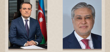 Bayramov pakistanlı həmkarına zəng etdi