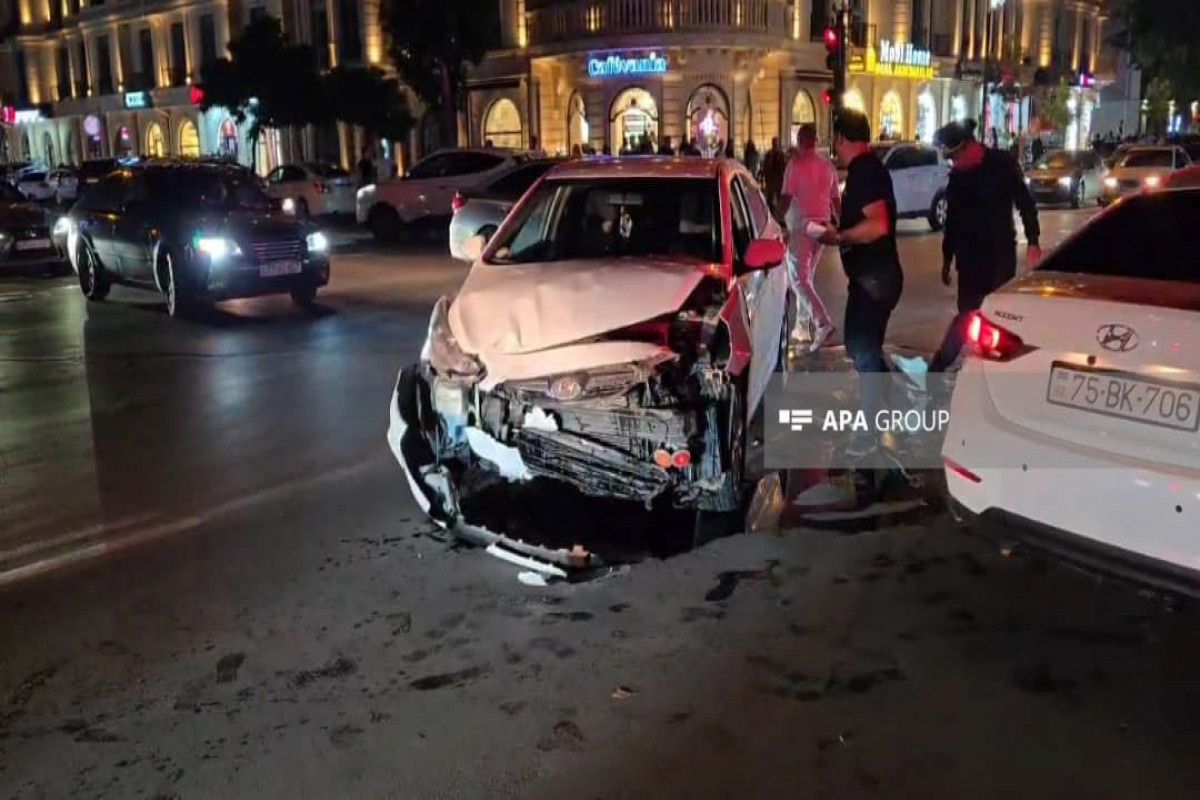 Naxçıvanda iki minik maşını toqquşub, xəsarət alan var - FOTO
