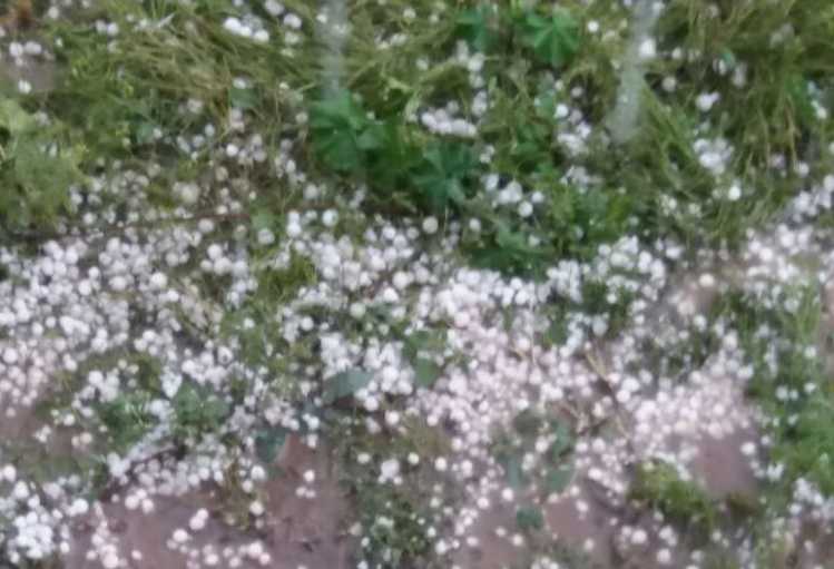 Gəncə və ətraf rayonlara dolu yağır