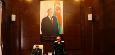 Baş prokuror Kamran Əliyev Bəhruz Əhmədovu Hərbi Prokurorluğun kollektivinə təqdim edib