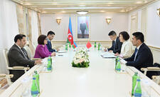 Sahibə Qafarova Çin səfiri ilə görüşüb