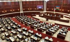 Milli Məclisin növbəti iclası başladı