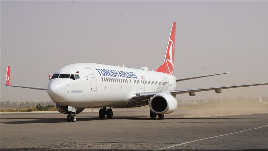 Türkiyə vətəndaşlarını daşıyan ilk təyyarə Mitiqa hava limanından havaya qalxıb