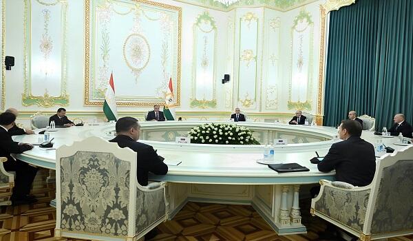 Əli Nağıyev Düşənbədə mühüm iclasda - Foto