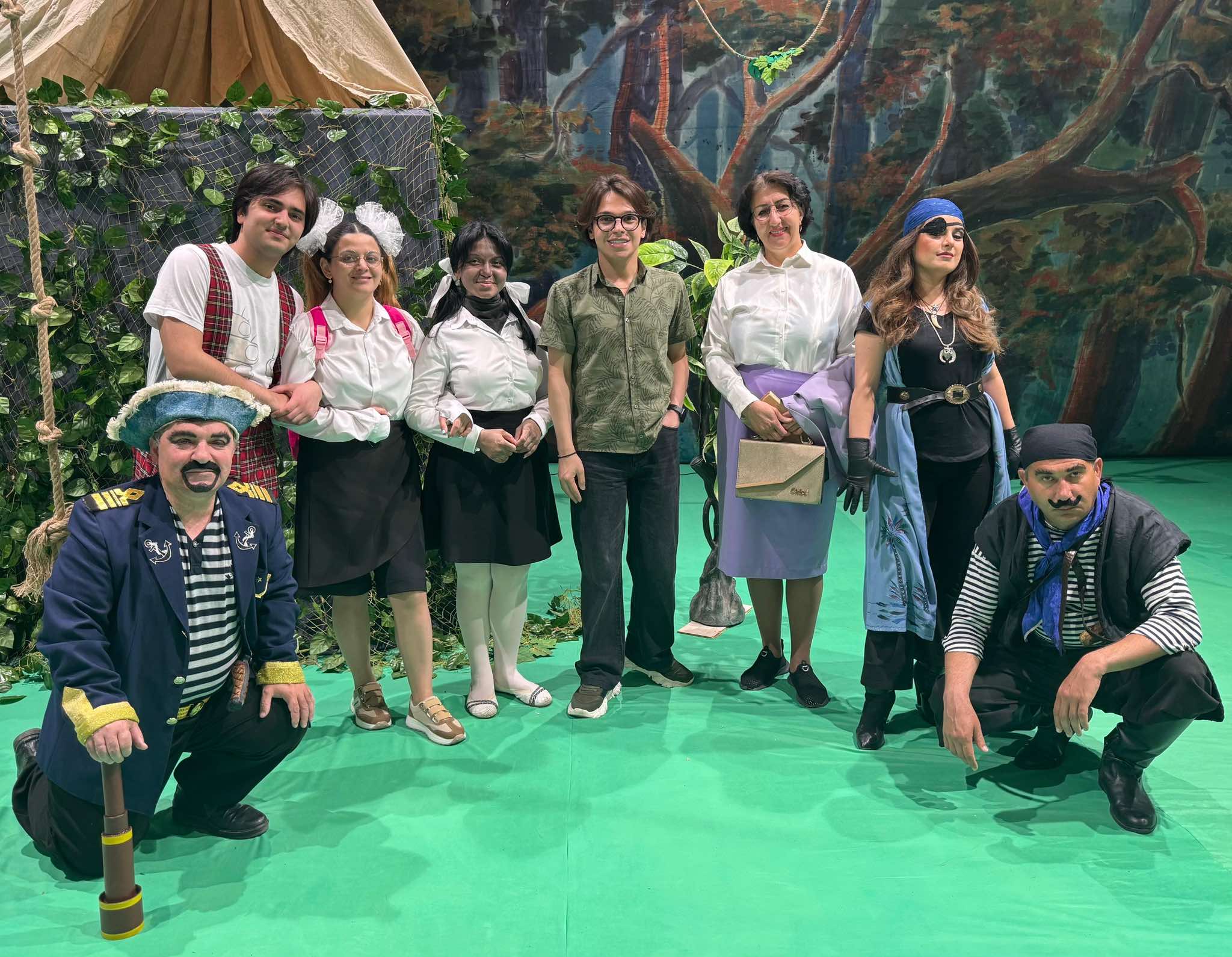 Sumqayıt Dövlət Dram Teatrında  “Sehrli Yaylıq” tamaşasının premyerası olub
