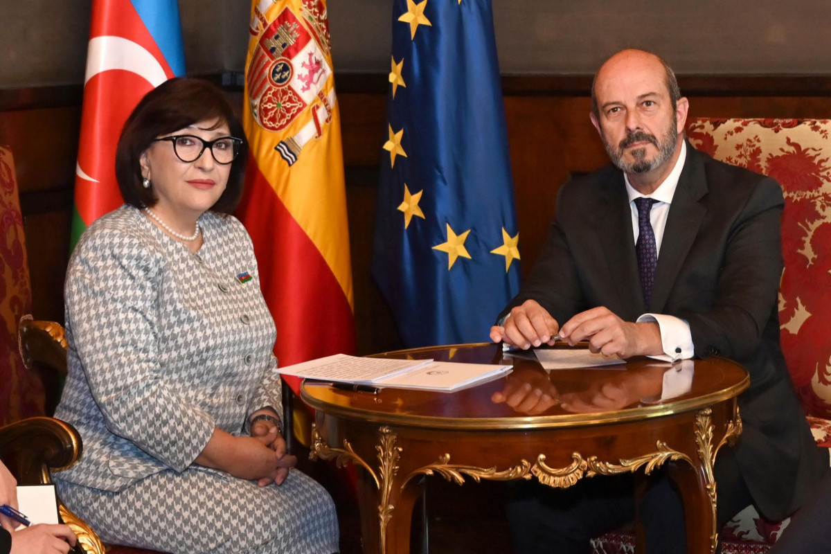 Sahibə Qafarova İspaniya Senatının sədri ilə görüşüb