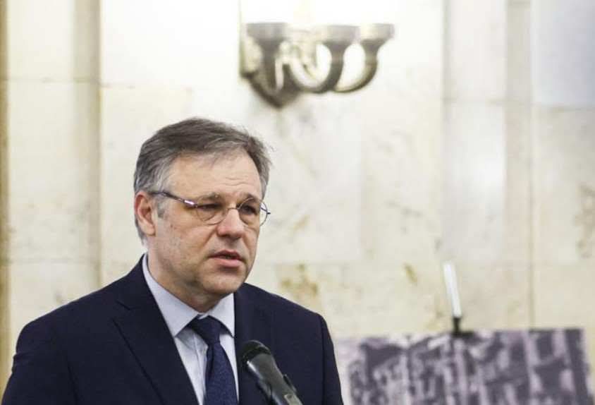 "Yalnız Putinlə Tramp arasında dialoqu pozmaq istəyənlər bunu uğursuz hesab edə bilər"