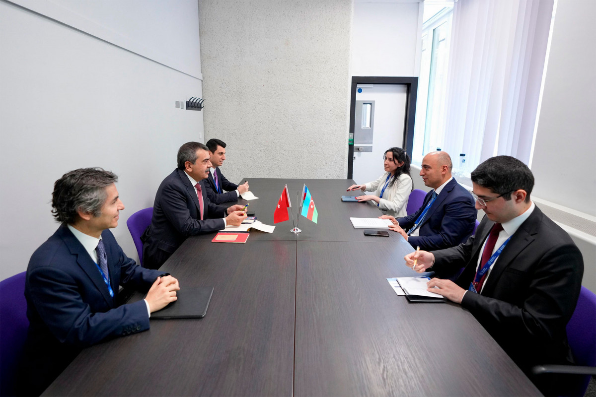 Azərbaycanın elm və təhsil naziri türkiyəli həmkarı ilə görüşüb