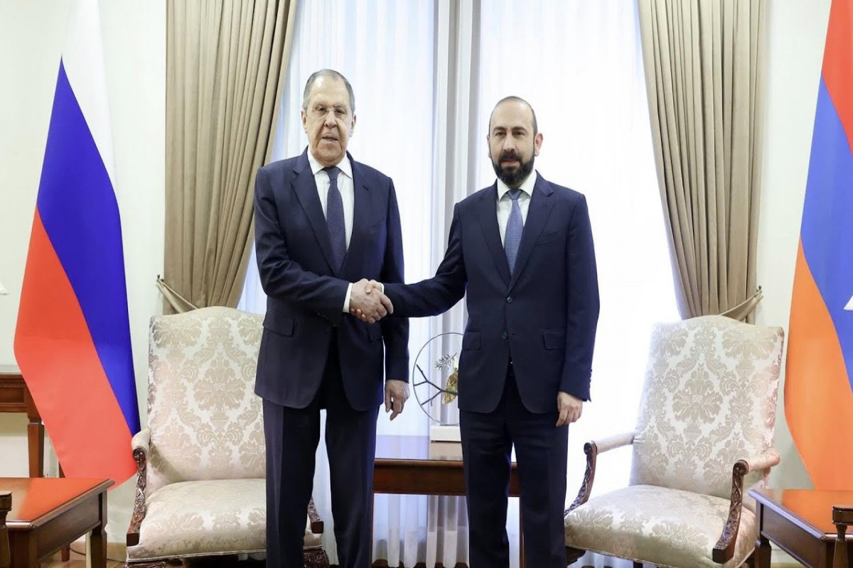 Mirzoyan: Ermənistan bütün istiqamətlərdə Rusiya ilə uzunmüddətli əməkdaşlığa köklənib