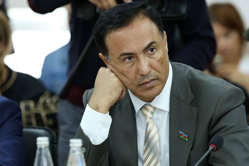 Qaranlıqda da işıq var...