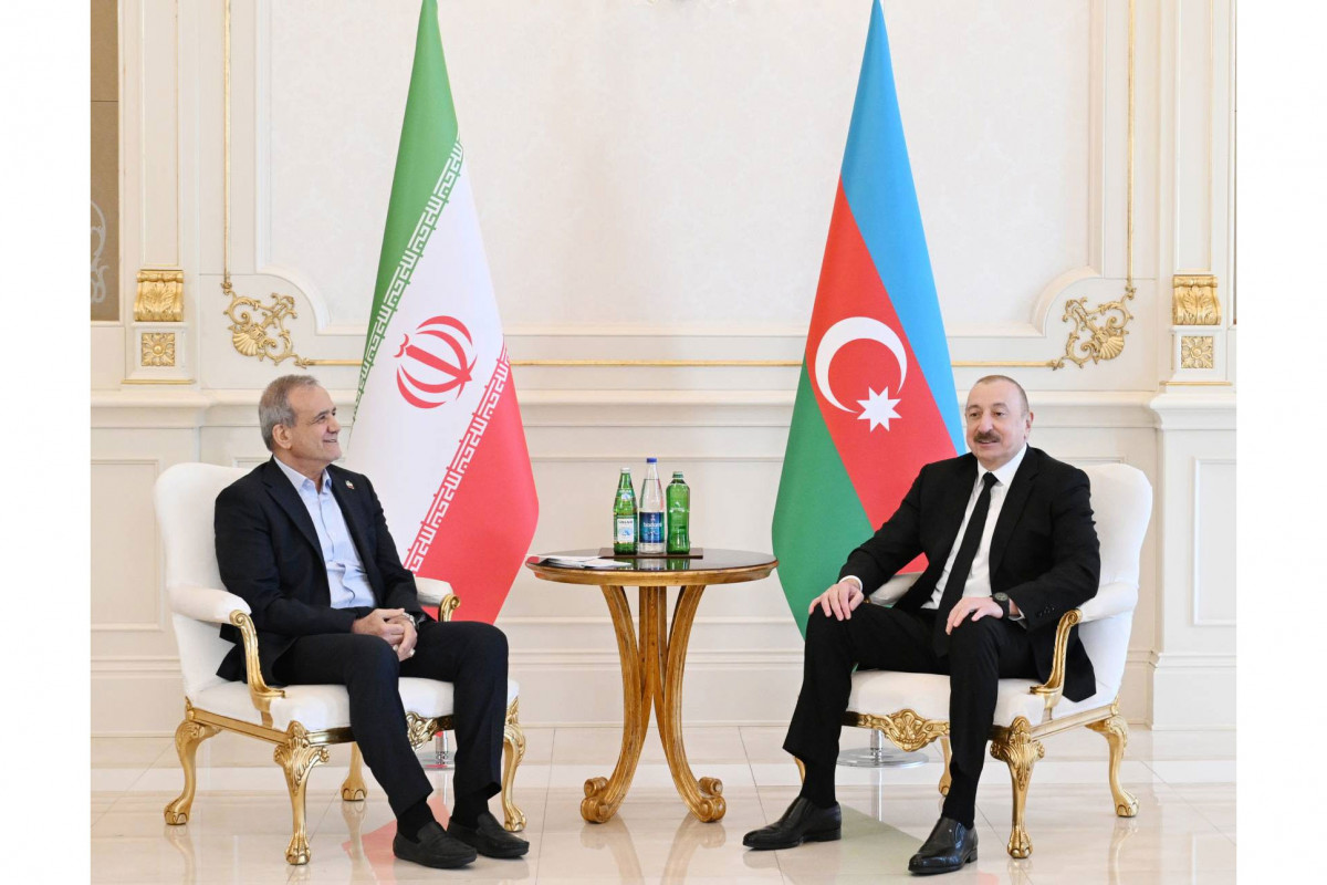 Məsud Pezeşkian Prezident İlham Əliyevə təbrik məktubu ünvanlayıb
