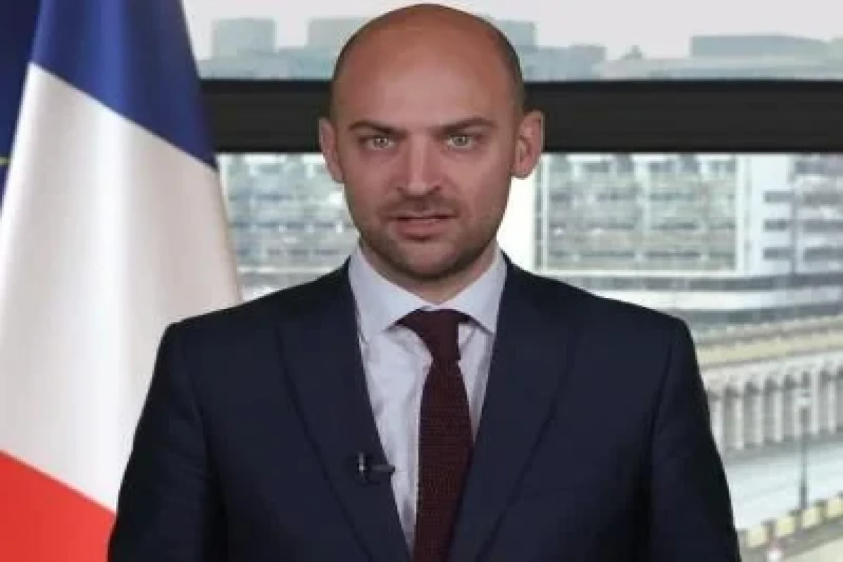 Fransa XİN başçısı Ermənistana səfər edəcək