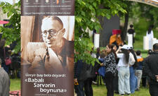 “Xarıbülbül” Festivalı çərçivəsində Şuşada teatr tamaşası göstərilib