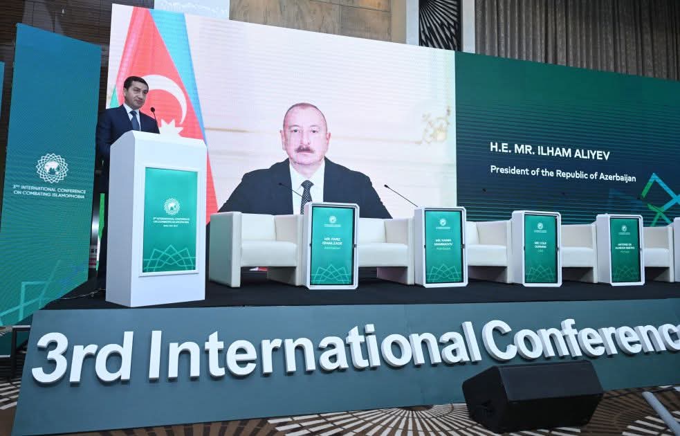 “Bu kimi konfranslarla müvafiq dəyərlərin aşılanmasına şərait yarada bilərik”