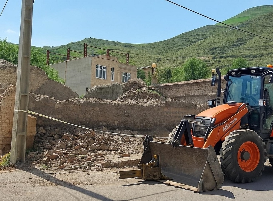 Rəhim Xan Çələbiyanlının Kəleybərdəki tarixi evi dağıdılıb