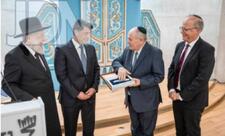 Yad Vaşemdə Qəhrəmanlıq Sütununun açılışı olub