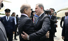 Şahbaz Şərifin təyyarəsi Laçın Beynəlxalq Hava Limanına enib