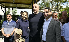 Prezident İlham Əliyev Laçın şəhərində sakinlərlə görüşüb - FOTO