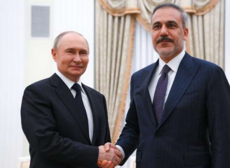 Fidan Putinlə Ukrayna məsələsini müzakirə edib