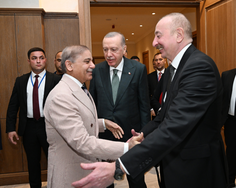 Laçında Azərbaycan Prezidentinin, Türkiyə Prezidentinin və Pakistanın Baş nazirinin Zirvə görüşü keçirilib -YENİLƏNİB 2